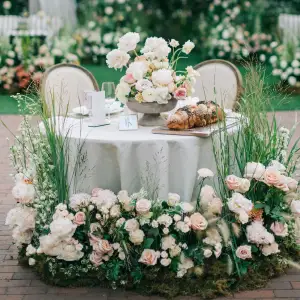 The Wedding Florist