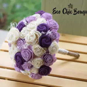 Eco-Chic Flowers' Modern Style