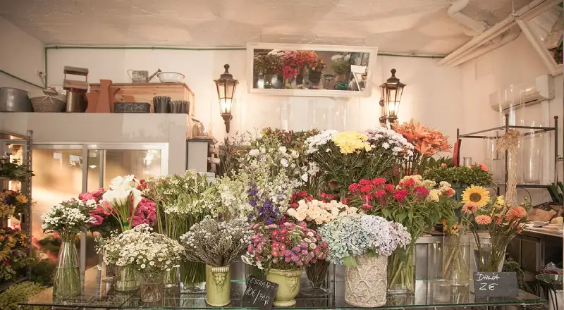 Top 10 Florists in Umm Hurair 1 for Customized Arrangements