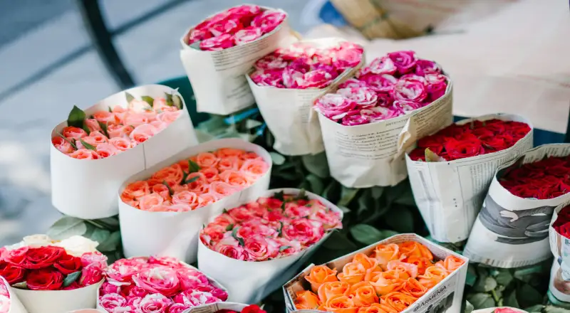 Top 10 Florists in Hor Al Anz Known for Personalized Touches