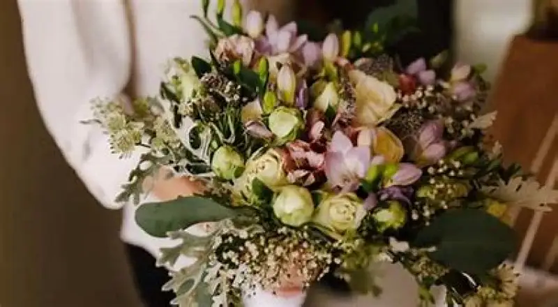 Top 10 Boutique Florists in Ash Shu\'ayb for Chic Arrangements